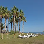 Aregai Marina & Hotel 4*
