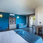 Hotel Aregai Marina & 4*