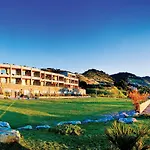 Hotel Aregai Marina &