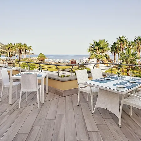 Hotel Aregai Marina & 4*