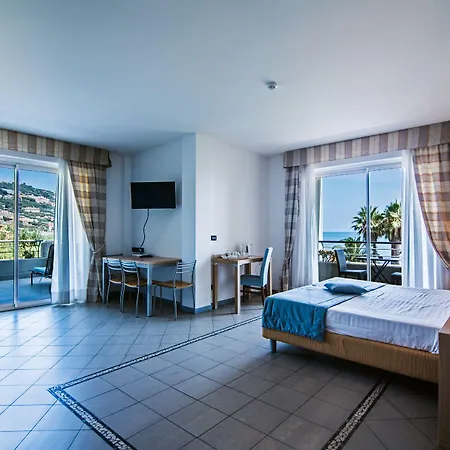 Aregai Marina & Hotel 4*