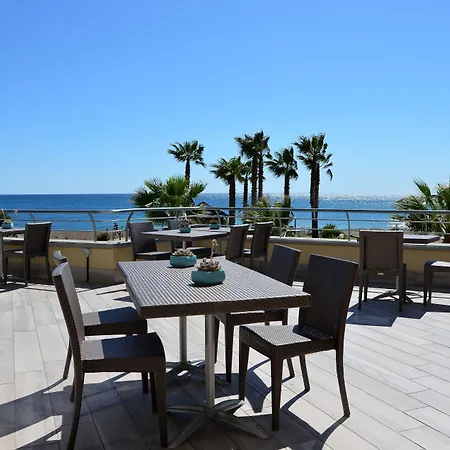 Aregai Marina & 4* Santo Stefano al Mare