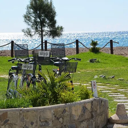 Hotel Aregai Marina &