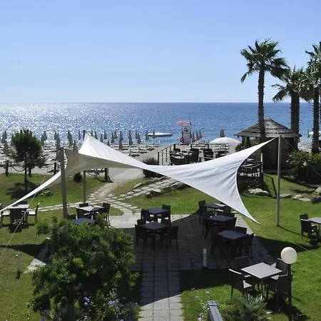 Hotel Aregai Marina & 4*