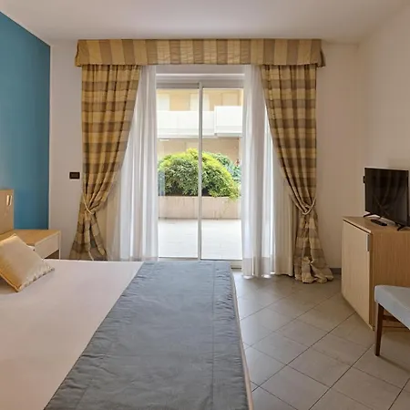 Aregai Marina & Santo Stefano al Mare