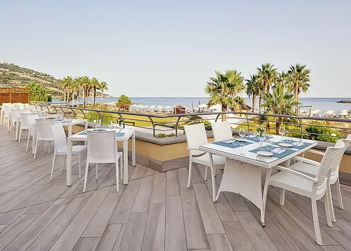 Hotel Aregai Marina & 4*