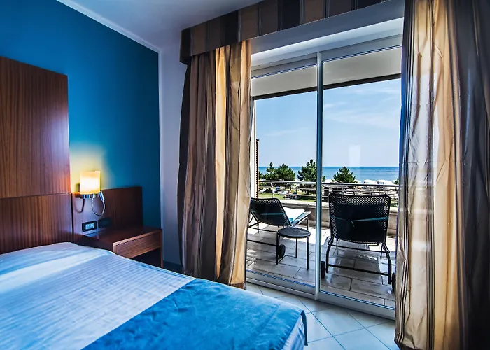 Hotel Aregai Marina & 4*