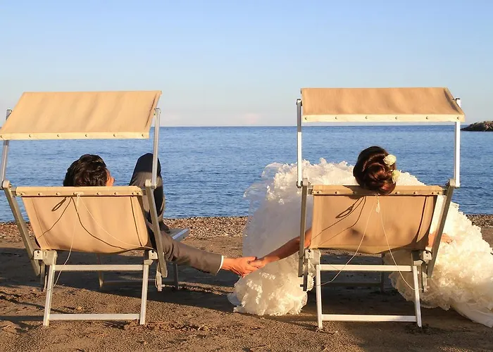 Aregai Marina & מלון 4*