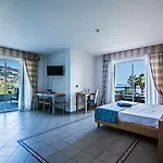 Aregai Marina & Hotel 4*