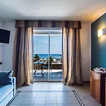 Aregai Marina & Hotel