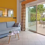 Hotel Aregai Marina & 4*