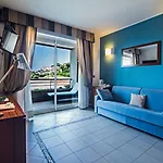 Aregai Marina & Hotel Santo Stefano al Mare