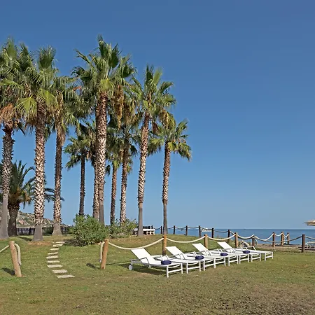 Aregai Marina & Hotel 4*