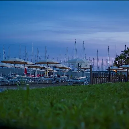 Aregai Marina & Hotel