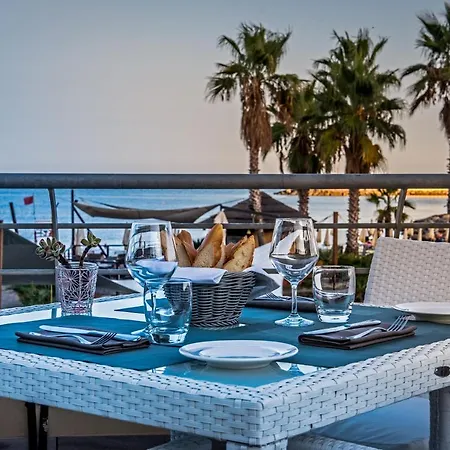 Aregai Marina & Otel