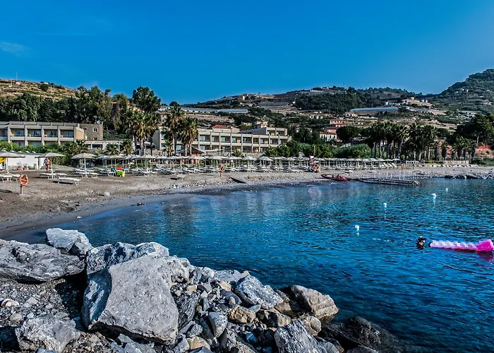 Szálloda Aregai Marina & 4*