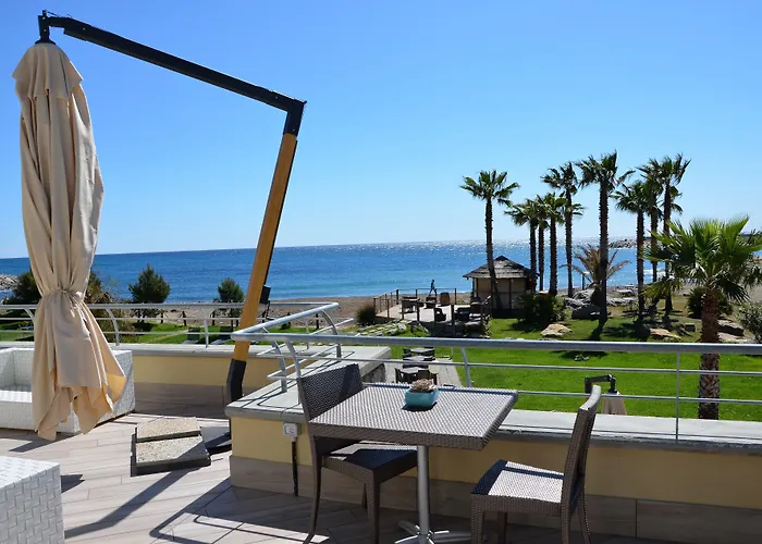 Aregai Marina & 4* Santo Stefano al Mare
