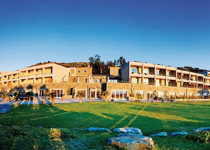 Aregai Marina Hotel&residence 4*